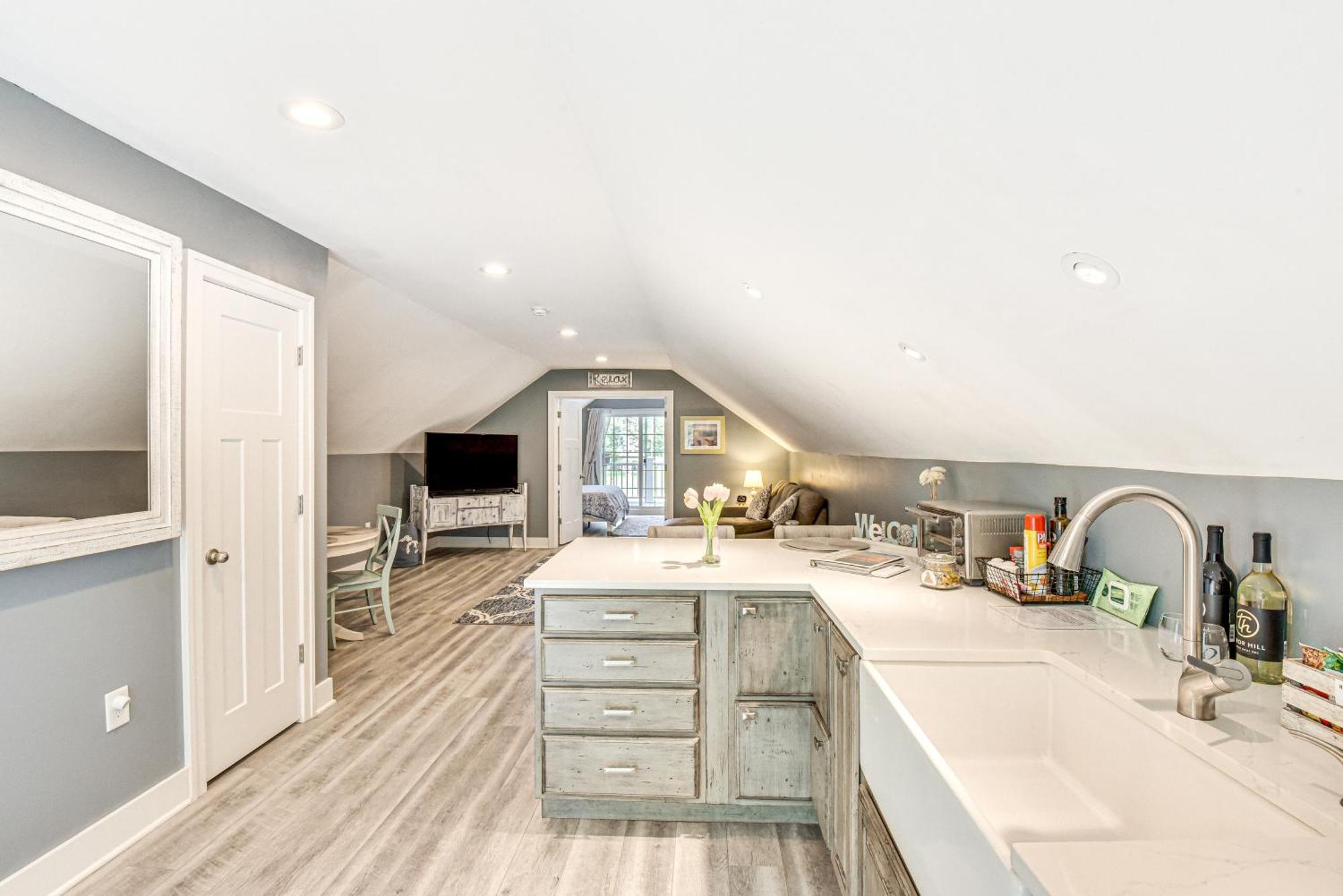 Benton Harbor Apt With Balcony And Shared Fire Pit Экстерьер фото