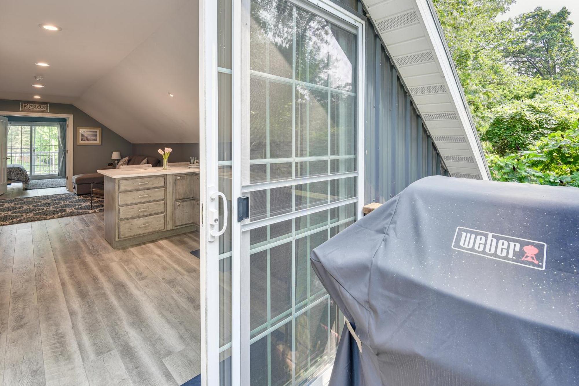 Benton Harbor Apt With Balcony And Shared Fire Pit Экстерьер фото