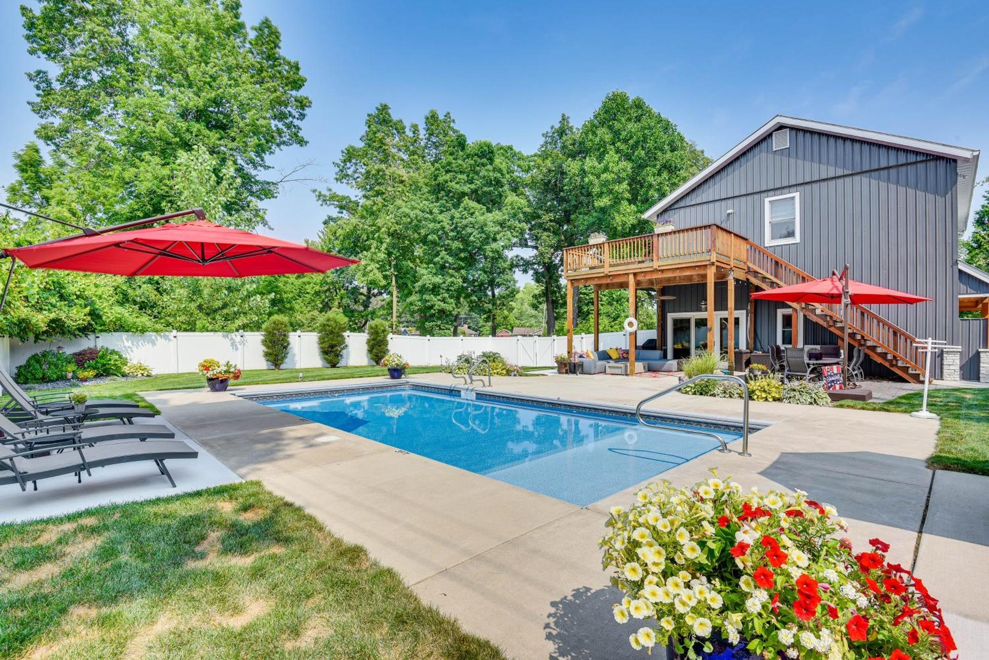 Benton Harbor Apt With Balcony And Shared Fire Pit Экстерьер фото