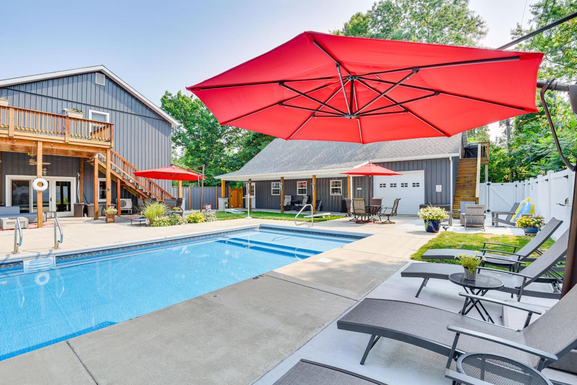 Benton Harbor Apt With Balcony And Shared Fire Pit Экстерьер фото